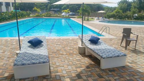 Bazén v ubytování Excelente vista!, piso 12 cerca a playa nebo v jeho okolí