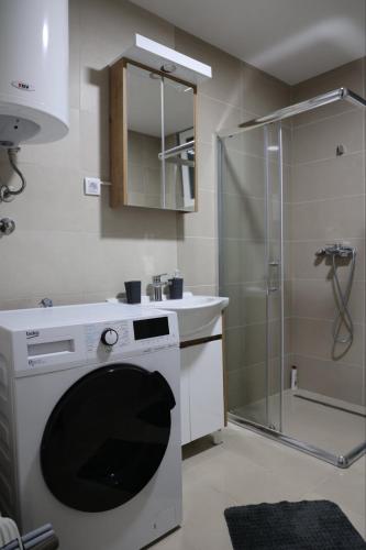 Koupelna v ubytování Zmaj LUX 2