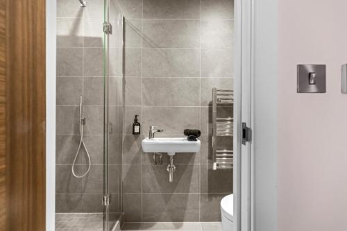 Lux, 2BD- 2 Ensuite, Steps from CityCentre,Next to Shambles, Xmas Market photo 19