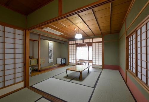 Gallery image of ZEN Hostel in Yamanouchi