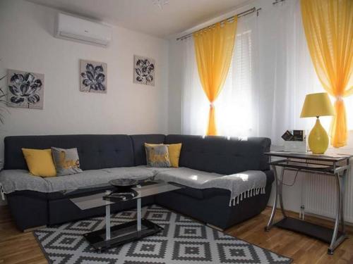 Apartments Oaza- One Bedroom Apartment