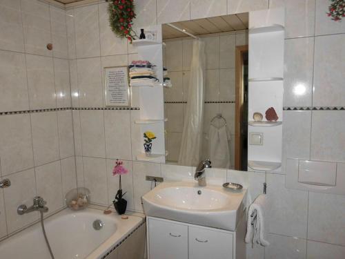 Ένα μπάνιο στο 1 Norit Schlosser