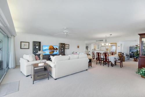 Posezení v ubytování Beachcomber A101