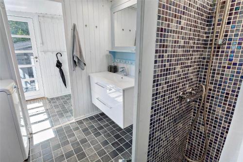 Un baño de 1003-Stege-Ildtornvej-7