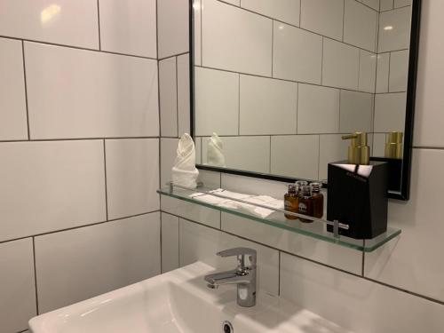 Ένα μπάνιο στο GREENHILLS RESORT Si Racha