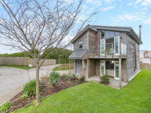 Το κτήριο όπου στεγάζεται  η παραθεριστική κατοικία