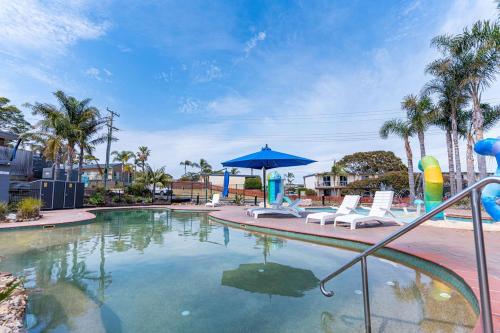 Bazén v ubytování Tween Waters Merimbula nebo v jeho okolí