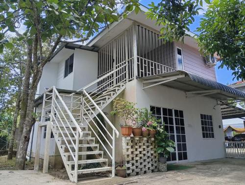 Afbeelding uit fotogalerij van Princess Iris Homestay in Penampang