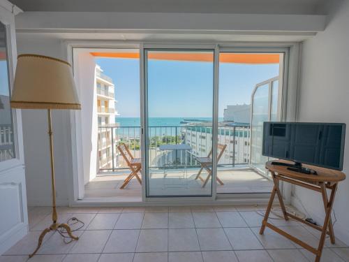 Studio 2 pers accès plage direct, balcon