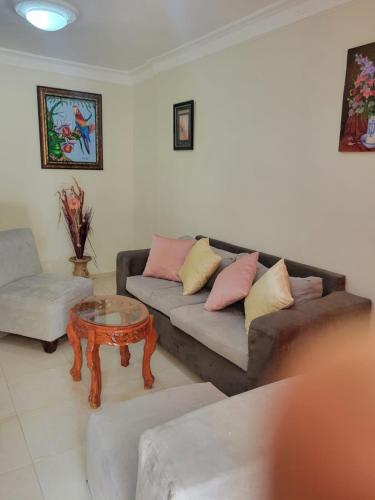 Spacious house with private parking