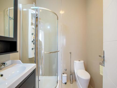 Koupelna v ubytování Apartment on Murter with Pool and Jacuzzi