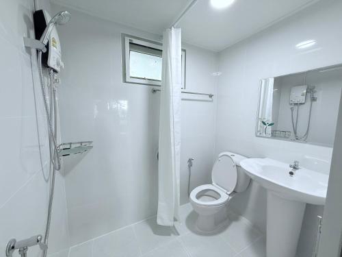 Koupelna v ubytování บ้านกลางสวนผึ้ง