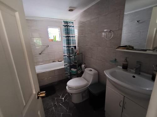 Ένα μπάνιο στο Hogar M&N