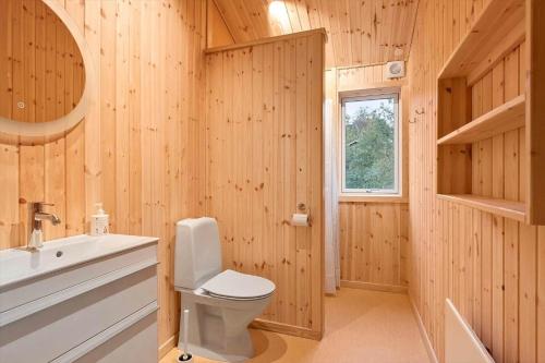 Koupelna v ubytování FJ1018-Jaegerspris-Fjordstien-2-F