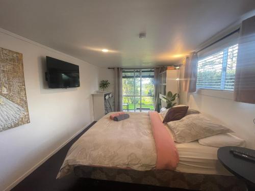 Postel nebo postele na pokoji v ubytování Domeczech Off-Grid Charm