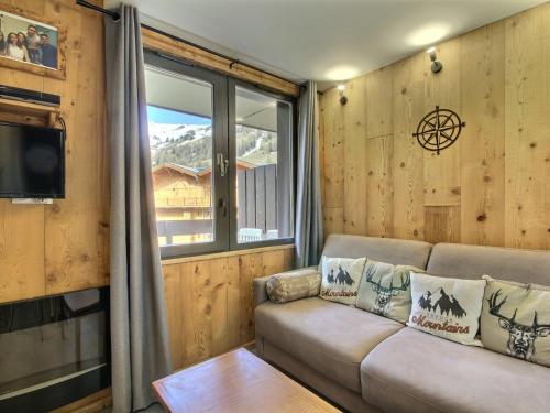 Bel appartement rénové 2 pièces cabine, 4-5 pers, vue station, Wifi