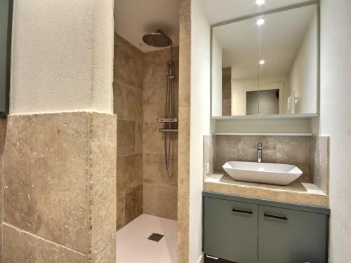 Bel appartement rénové 2 pièces cabine, 4-5 pers, vue station, Wifi