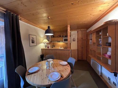Appartement 3 pièces Alcôve pour 6 à Méribel, proche commerces