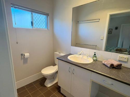 Phòng tắm tại Cozy Retreat South Bunbury