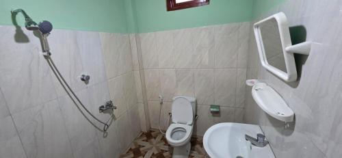 Ένα μπάνιο στο Zen Garden Palace