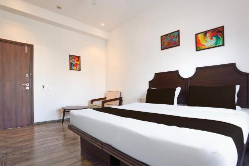 Φωτογραφία από το άλμπουμ του Super Townhouse Central Bazar Road Ramdaspeth στη Ναγκπούρ