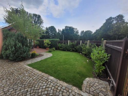 O grădină în afara Ferienwohnung Buschmühle Schlepzig