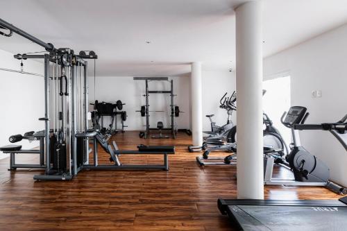 Fitness centrum a/nebo fitness zařízení v ubytování Casa at Marea