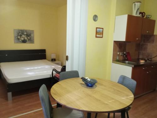 Η κουζίνα ή μικρή κουζίνα στο villa Adriana apartments