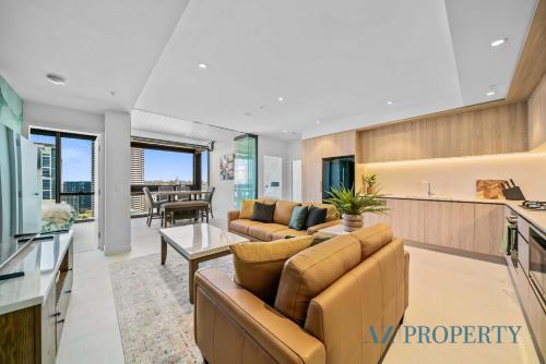 Et opholdsområde på Luxury Perth CBD Apartment with Pool & Gym
