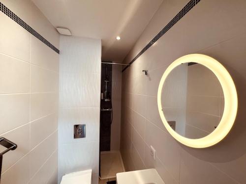 Ένα μπάνιο στο My Collioure La Parenthèse - Sauna, Spa and Beach