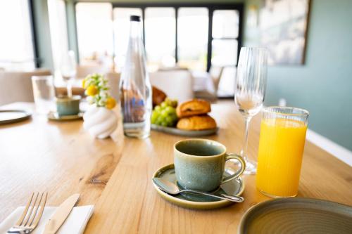 Jídlo v hotelu nebo okolí