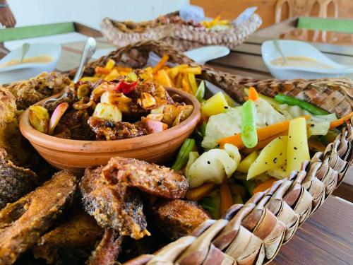 Jídlo v penzionu nebo okolí