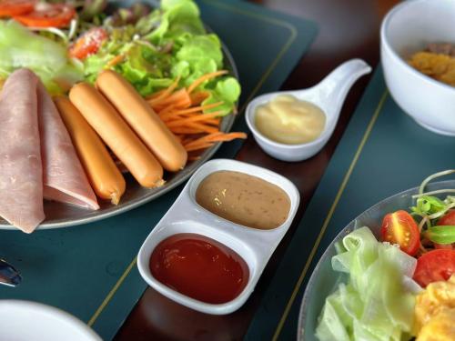 Φαγητό σε αυτό το ξενοδοχείο ή κάπου εκεί κοντά