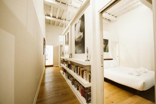 Elegant Oltrarno - 2 King bedroom - walk to Pitti