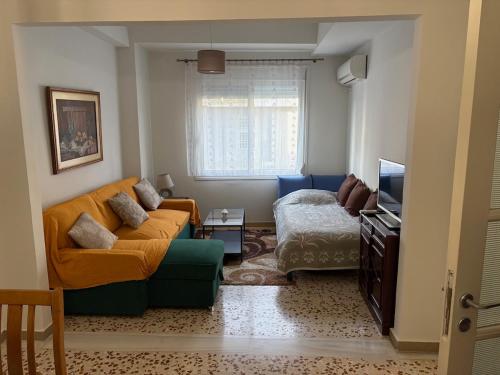 Plato's apartment sleeps up to 5