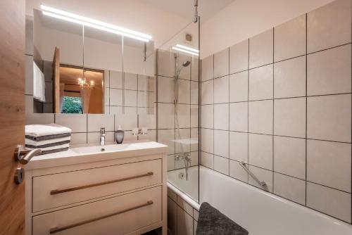 Et badeværelse på Bergschlössl Ferienwohnung Nr. 1