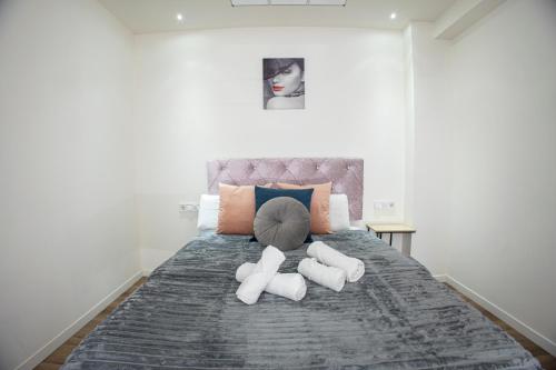 Ένα ή περισσότερα κρεβάτια σε δωμάτιο στο Office Habitación de lujo para 2 personas