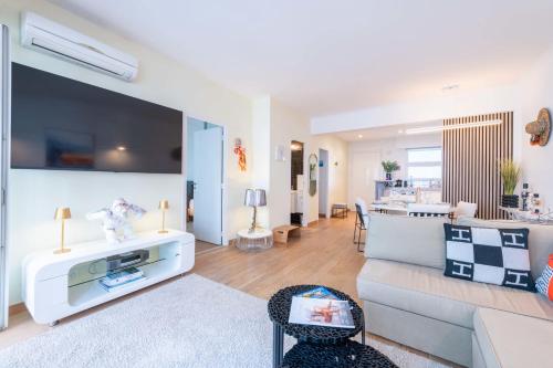 2-Bedroom Apartment with Terrace and Side Sea View