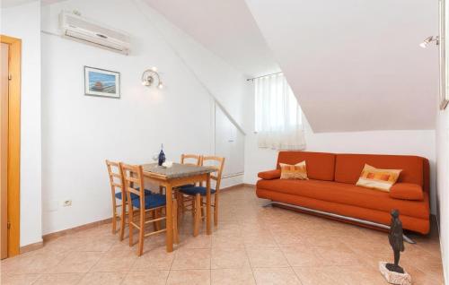 1 Bedroom Pet Friendly Apartment In Bol