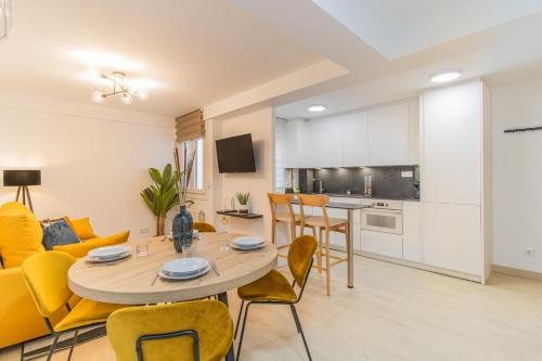 Modern Comfort in the Heart of Zaragoza