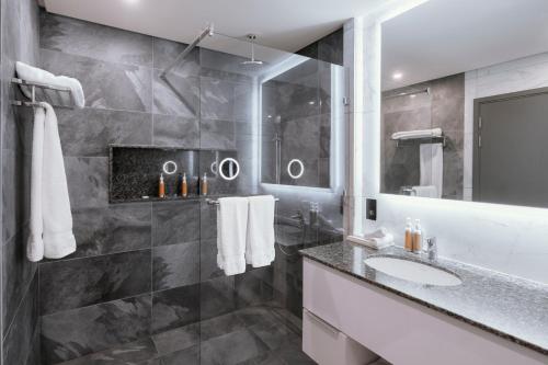 Phòng tắm tại Dusit Princess Hotel Residences Nairobi