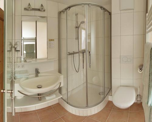 Ένα μπάνιο στο Hotel Schöne Aussicht