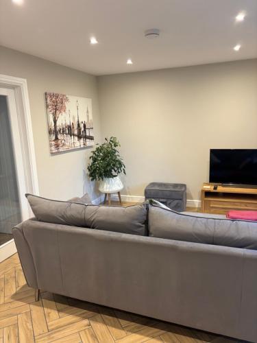 Televiisor ja/või meelelahutuskeskus majutusasutuses The Annexe, The Walled Garden- Nr Bicester Village