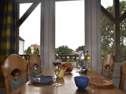 Χώρος καθιστικού στο Spacious Apartment in Boddin with Garden