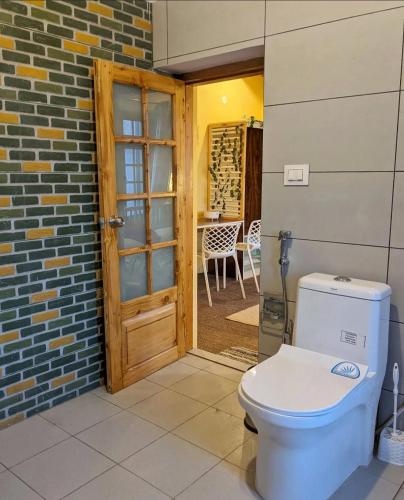 Foto sihtkohas Jāmb asuva majutusasutuse Piti khangpa galeriist