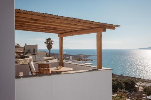 Naxian Sky Villa - Aegean Sunset Hilltop Bliss