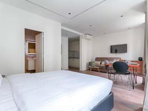 UrbanFlat 203 - Beautiful Studio in the center of Paris