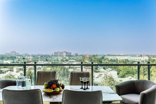 Balkón nebo terasa v ubytování Modern Stroy 40 by Royal Rentals