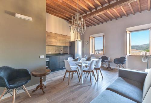 Et opholdsområde på Maison Carol, moderna e luminosa in centro e vicino al mare