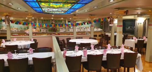 Restaurace v ubytování Nile Cruise King Tut